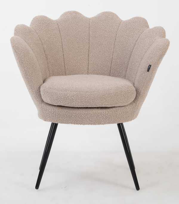 MUSZELKA FOTEL FREY LATTE BARANEK CZARNE NOGI